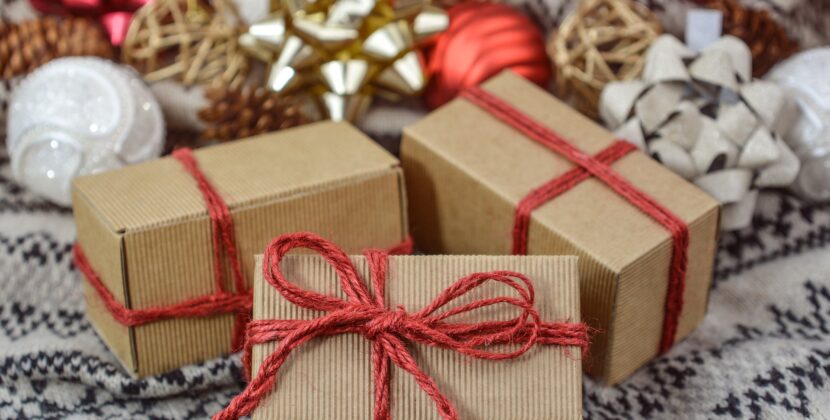 3 Tips for Gift Shopping for People in Your Life